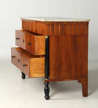 Italienische neoklassizistische Empire Biedermeier Kommode Nussbaum um 1830